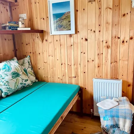 Miners_Meadow Self Contained Shepherds Hut Redruth Exterior photo