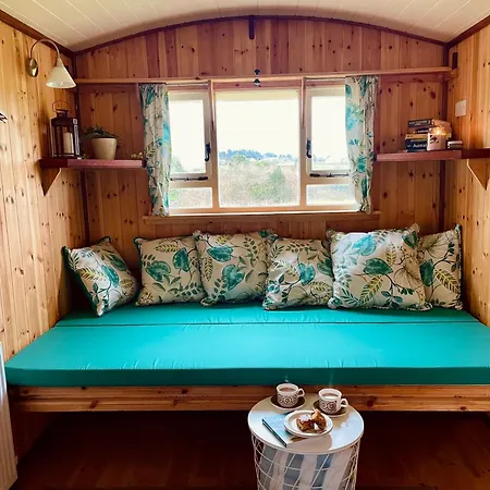 Miners_Meadow Self Contained Shepherds Hut Redruth Exterior photo