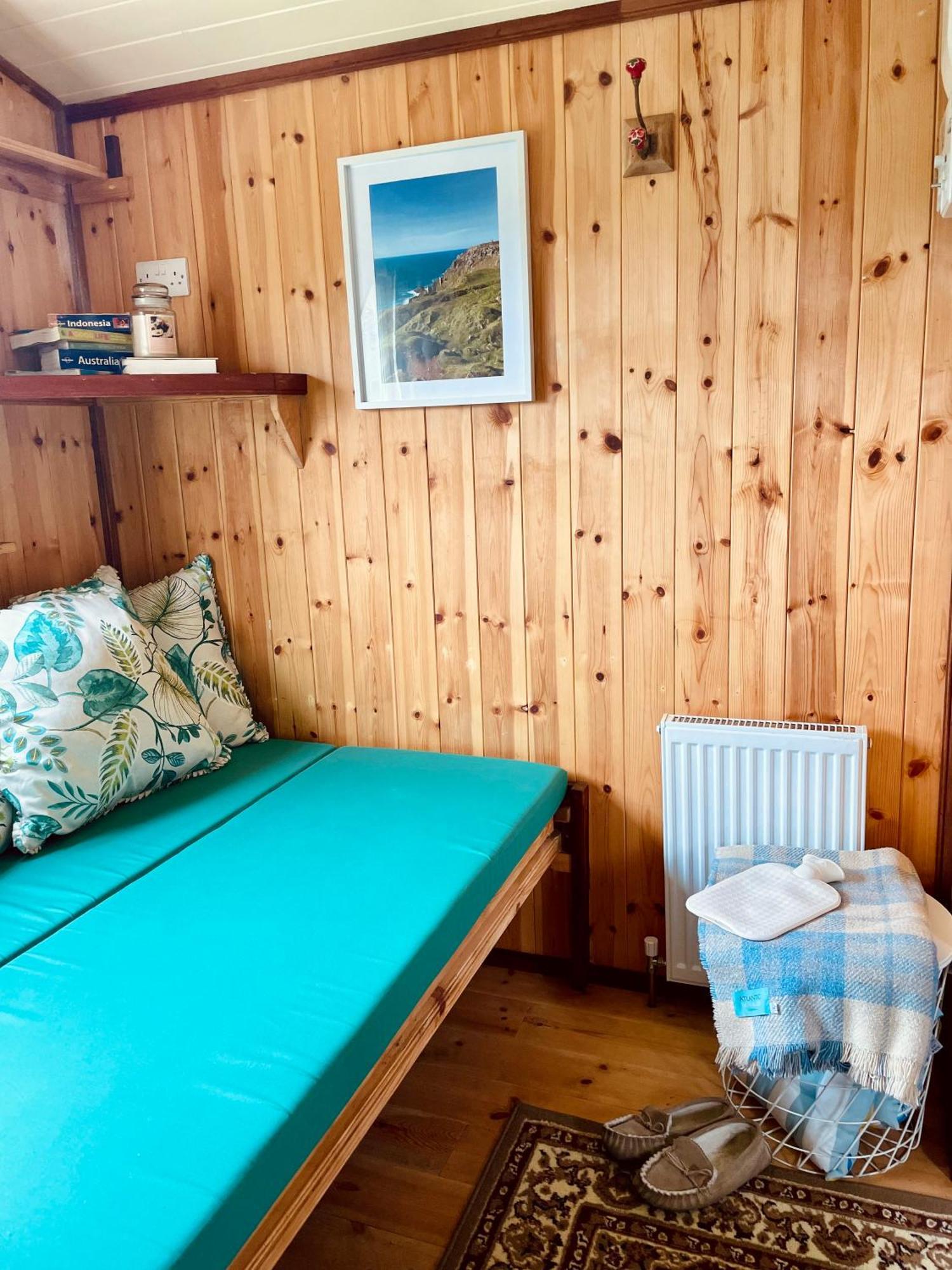 Miners_meadow Self Contained Shepherds Hut Luxury tent