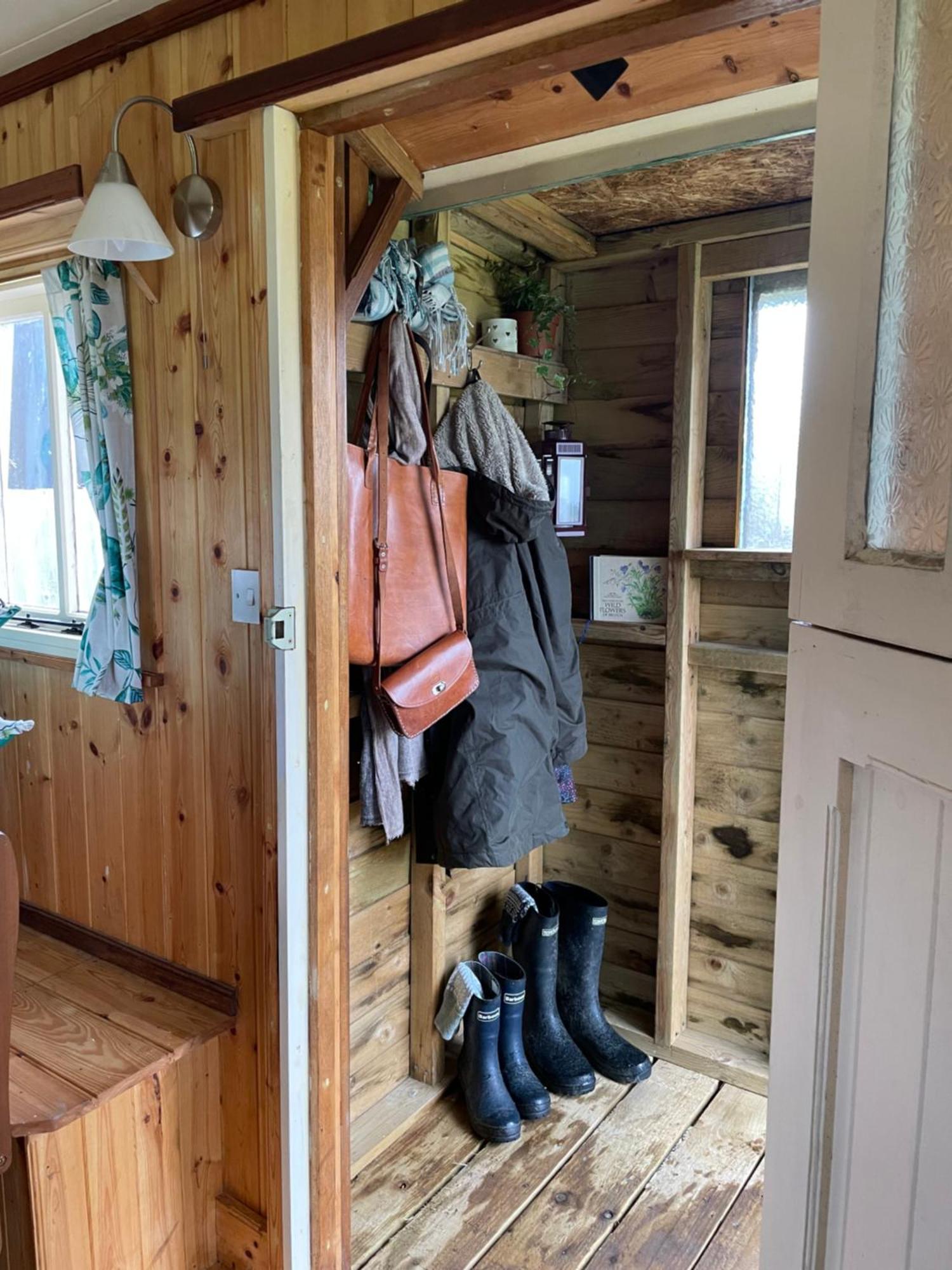 Miners_meadow Self Contained Shepherds Hut *