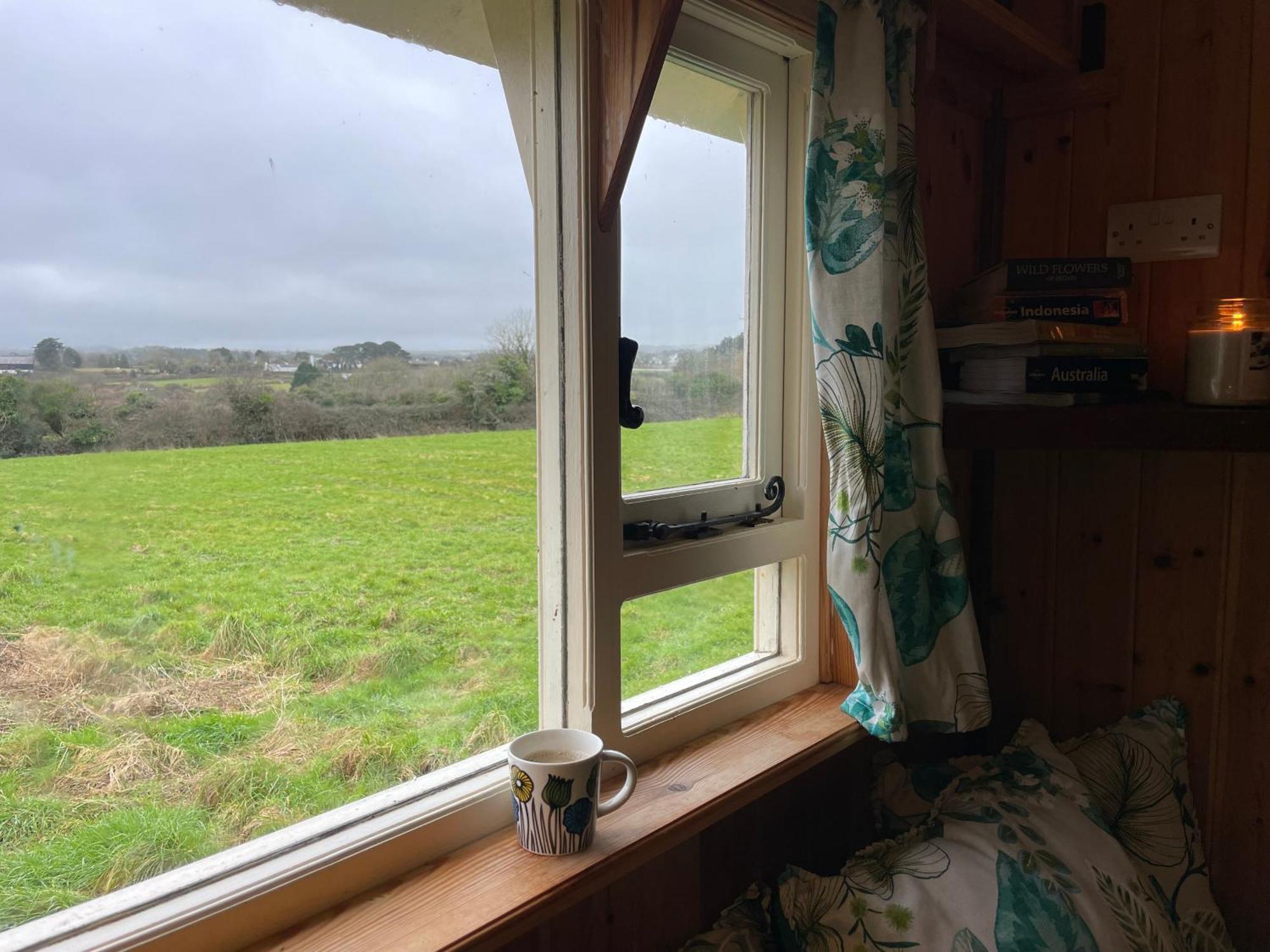 Miners_meadow Self Contained Shepherds Hut Luxury tent *