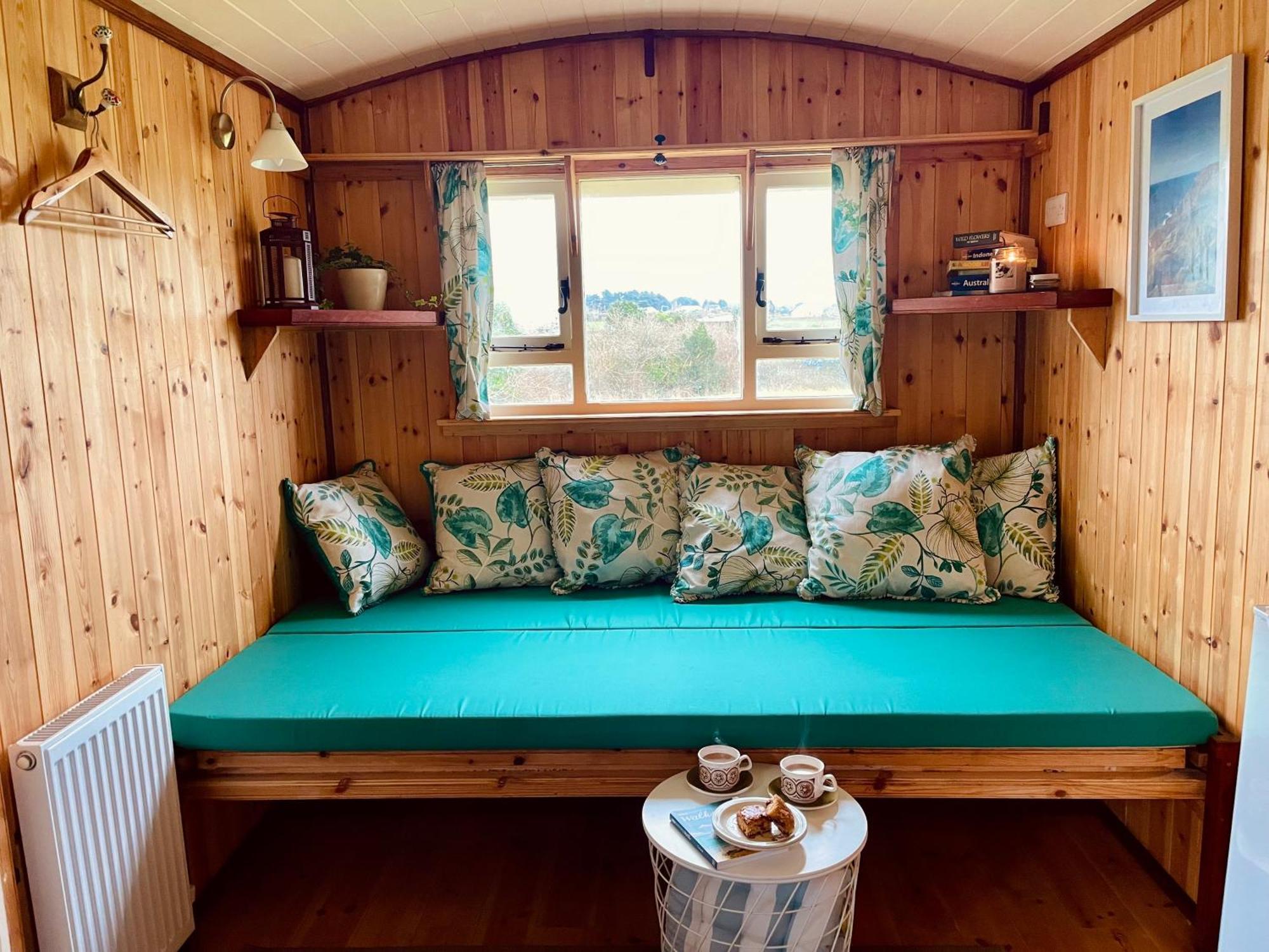 Luxury tent Miners_meadow Self Contained Shepherds Hut Redruth